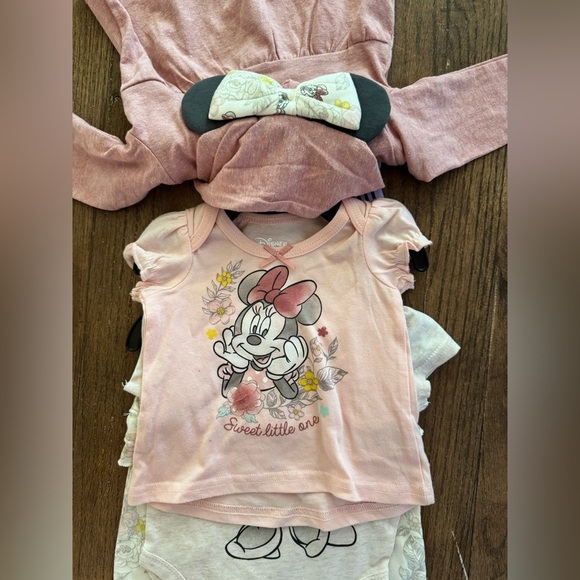 Disney Minnie Mouse Pink Kids Outfit Set - Picture 3 of 6
